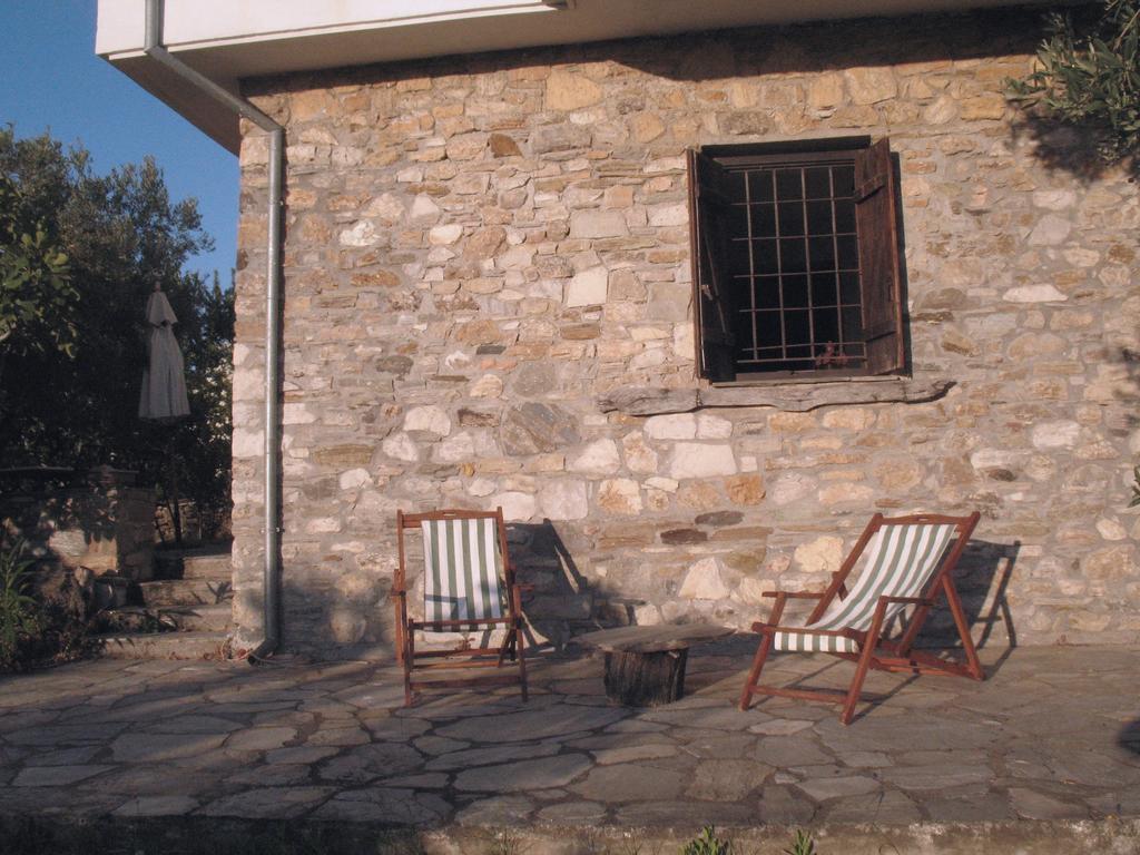 Traditional Stonehouse Potistika Luaran gambar